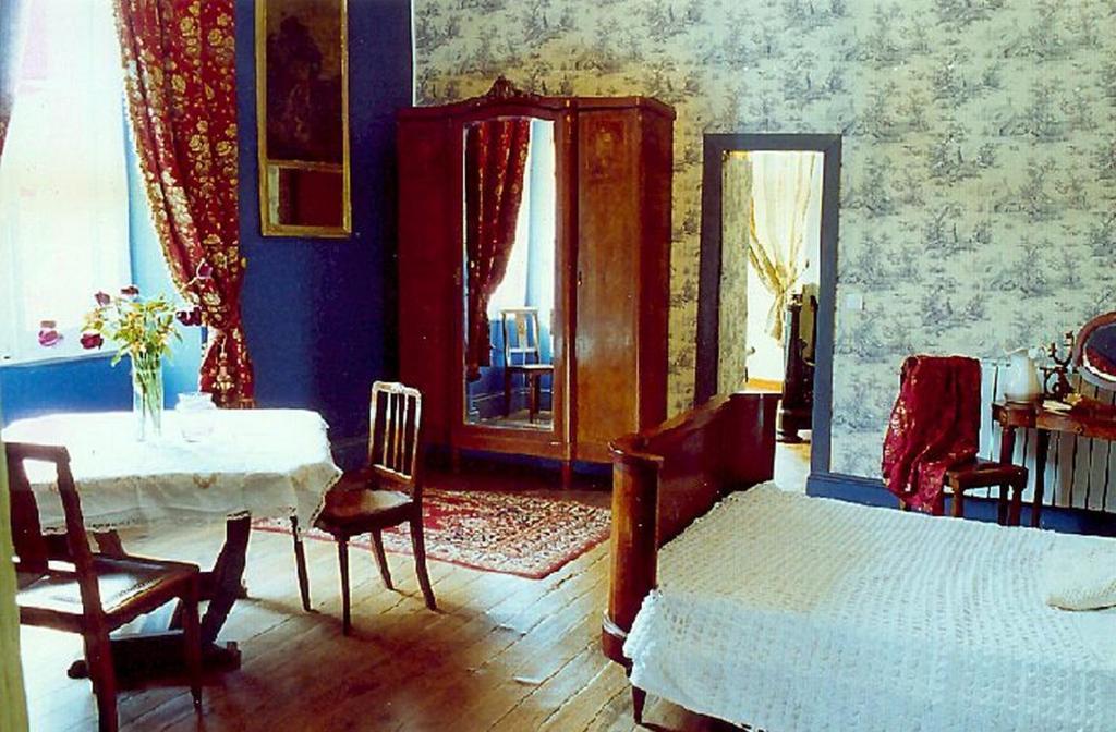 Chambres D'Hotes Du Chateau De Saint Sulpice La Sauvetat-sur-Lède Room photo