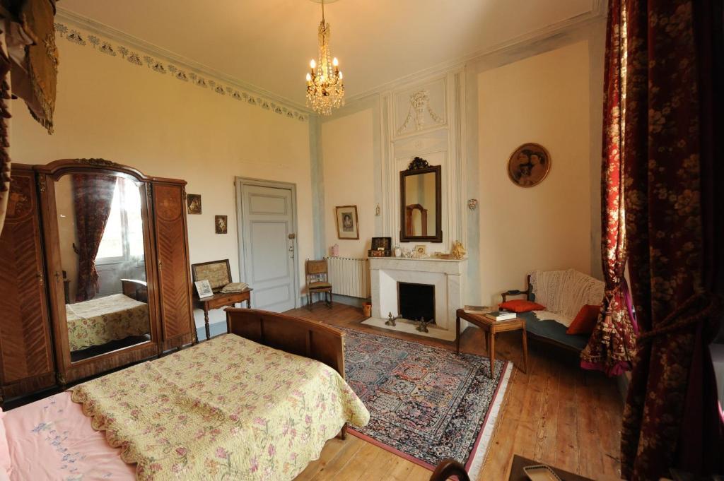 Chambres D'Hotes Du Chateau De Saint Sulpice La Sauvetat-sur-Lède Room photo